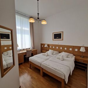 Hotel Pod Zelenym Dubem